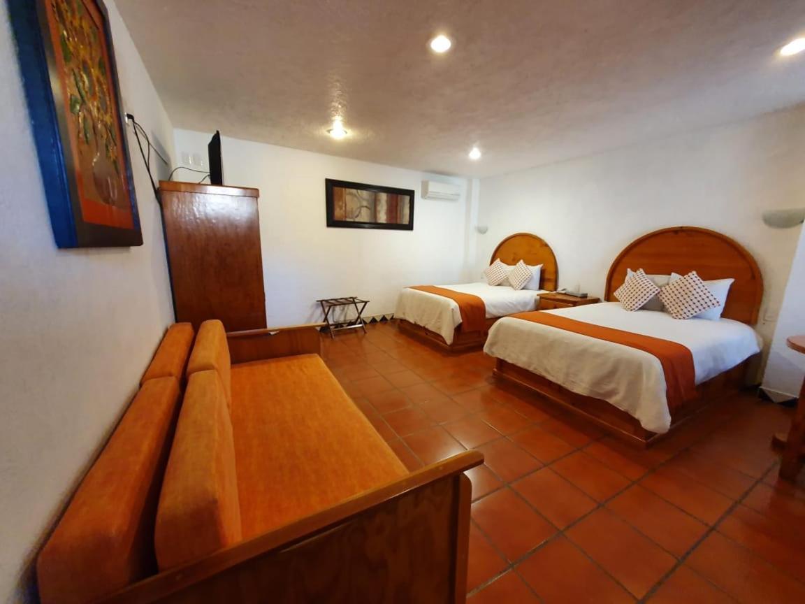 Hotel Real Del Valle 迪坡斯特兰 外观 照片