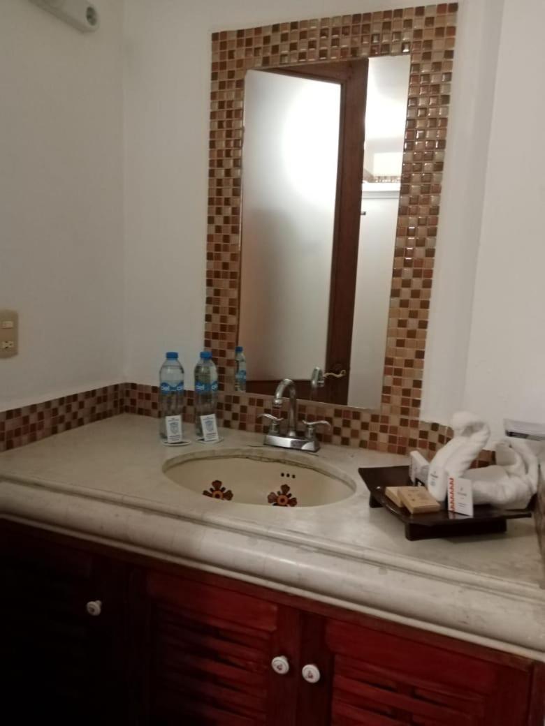 Hotel Real Del Valle 迪坡斯特兰 外观 照片