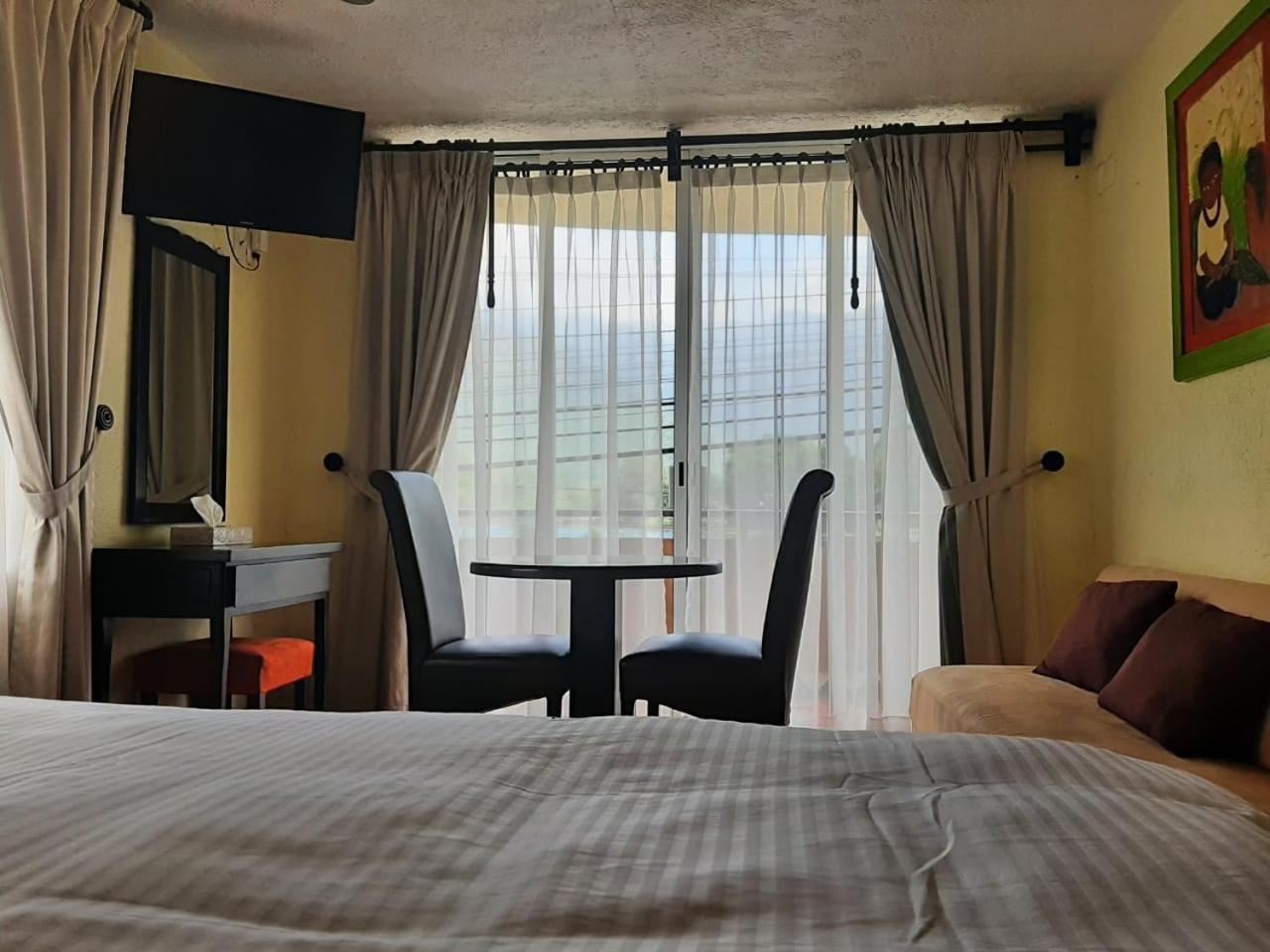 Hotel Real Del Valle 迪坡斯特兰 外观 照片