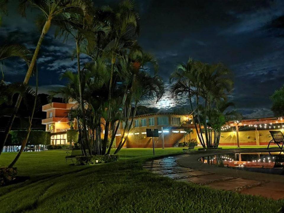 Hotel Real Del Valle 迪坡斯特兰 外观 照片